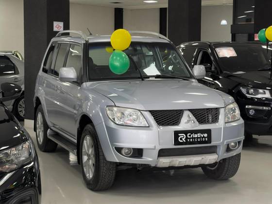 MITSUBISHI PAJERO TR4 2.0 4X2 16V 140CV FLEX 4P AUTOMÁTICO MITSUBISHI PAJERO TR4 2.0 4X2 16V 140CV FLEX 4P AUTOMÁTICO